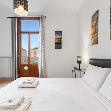 Modern Apartment, Cimiano Metro, Wifi, Ac